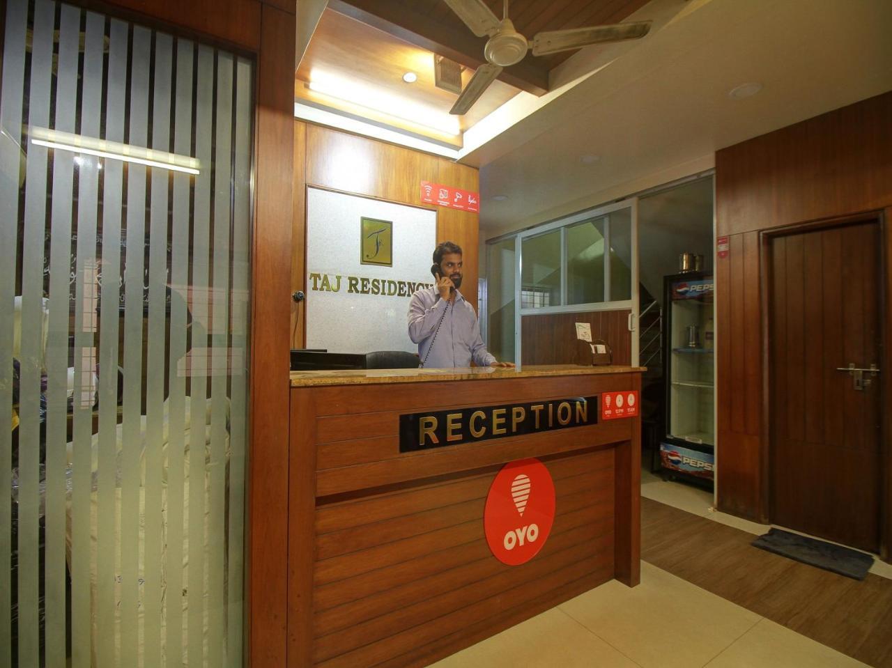 Oyo 16662 Taj Residency Hotel 3*