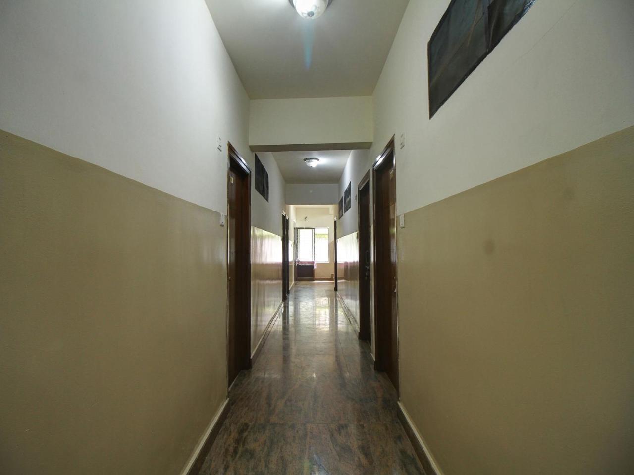 Oyo 16662 Taj Residency