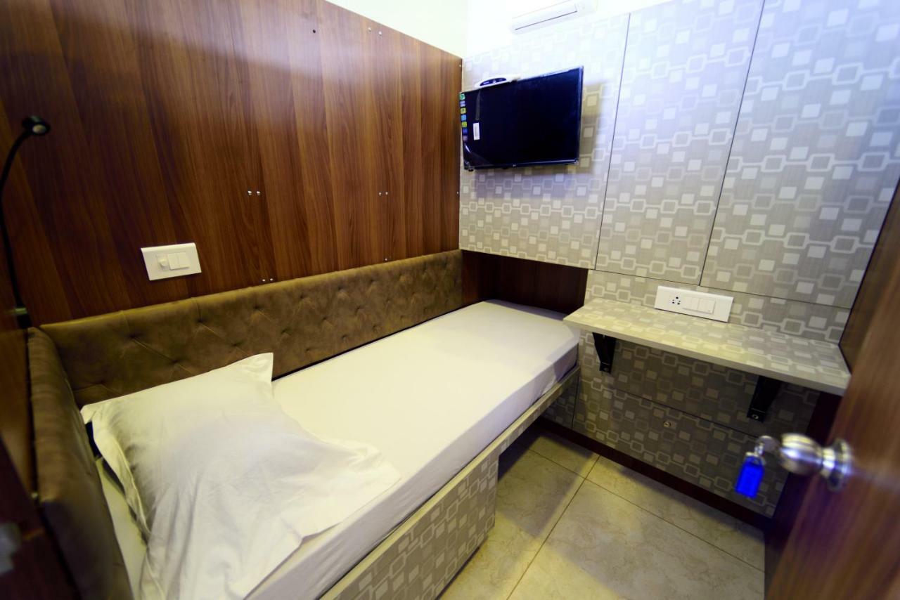 Bedspace- Capsule Ac 3*