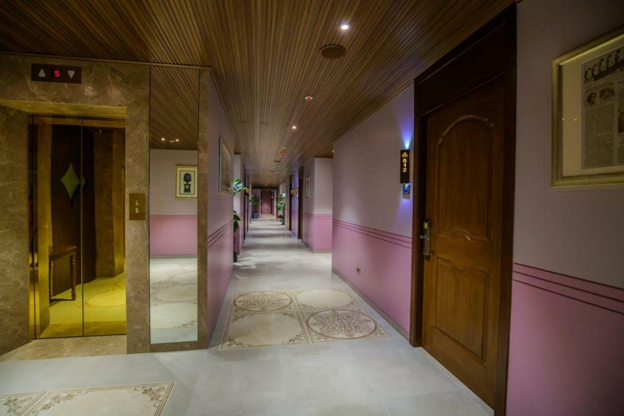 Sai Palace , Hotel 3*