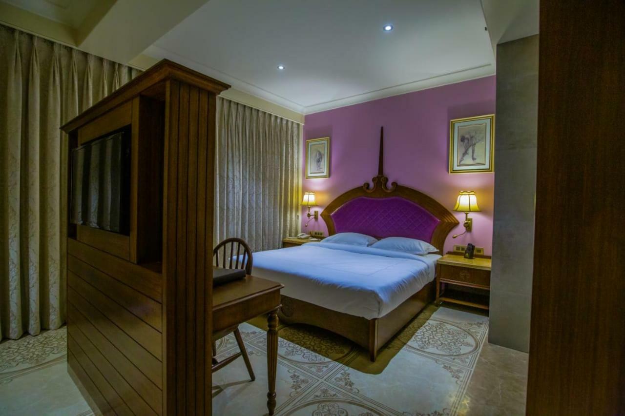 Sai Palace , Hotel 3*