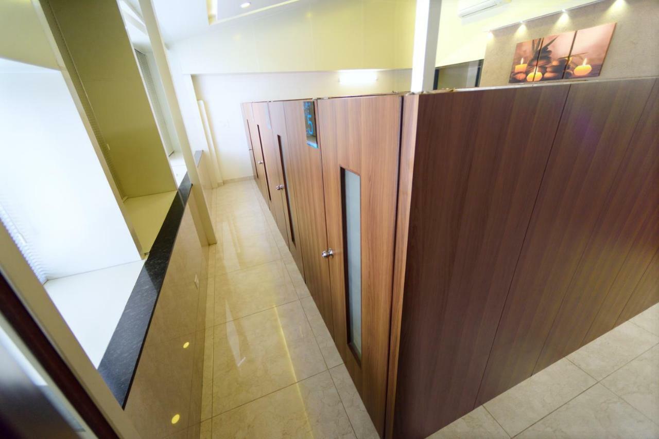 Capsule hotel Bedspace- Capsule Ac Mangalore