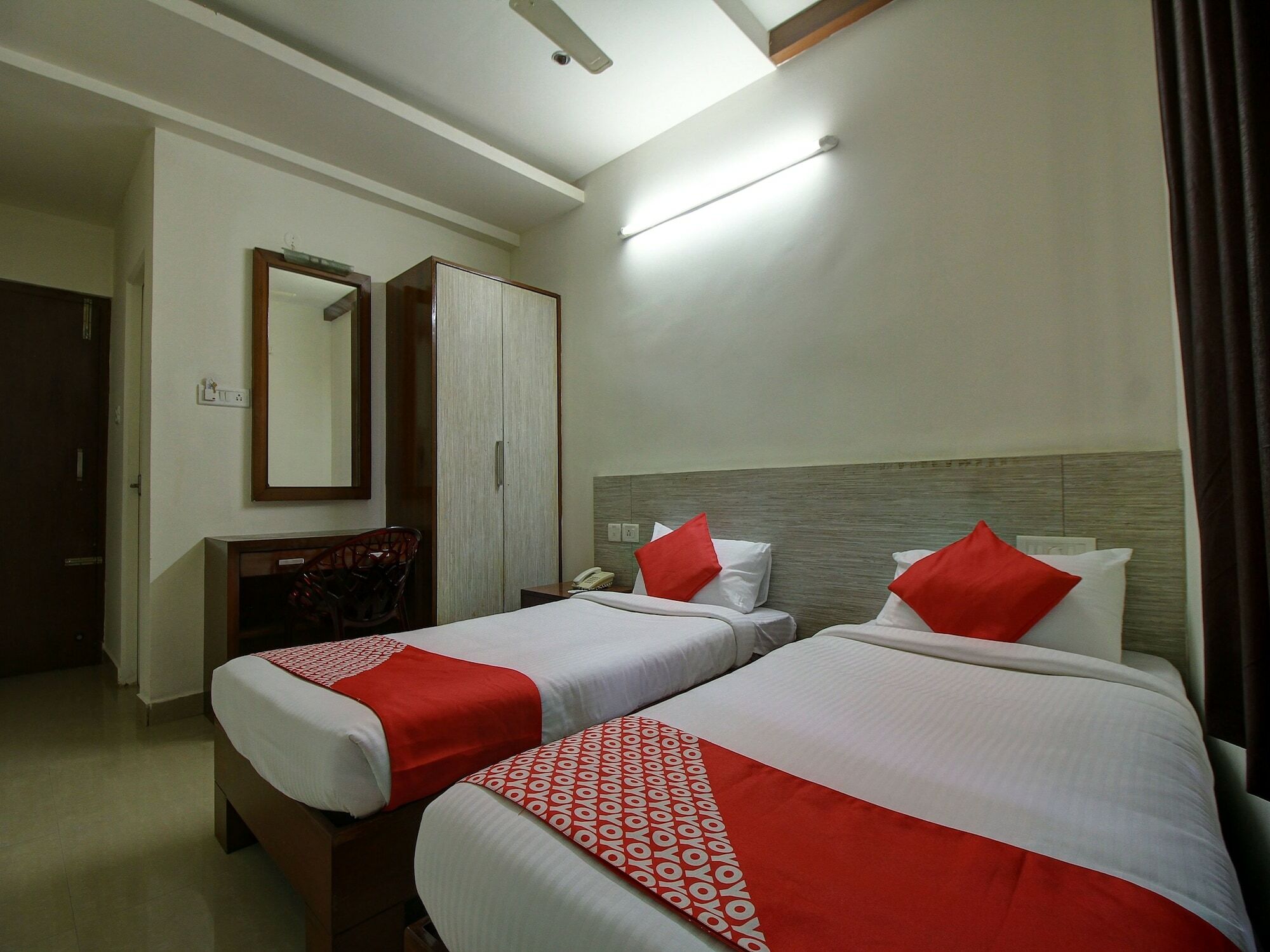Oyo 16662 Taj Residency Hotel Mangalore