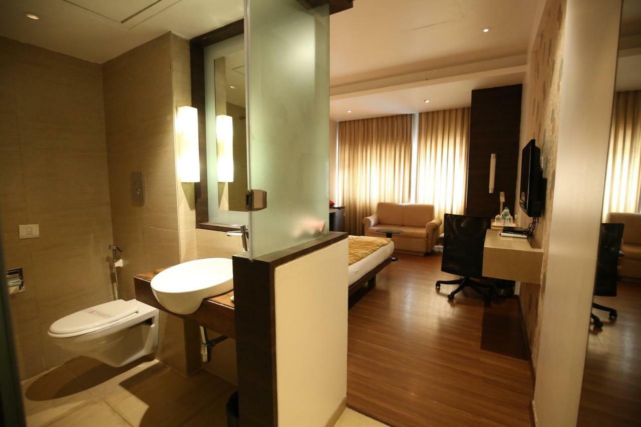 Moti Mahal Hotel 4*