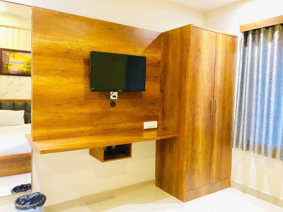 Plaza Avenue Hotel Mangalore