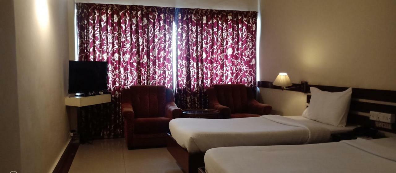 Hotel Poonja International 3*