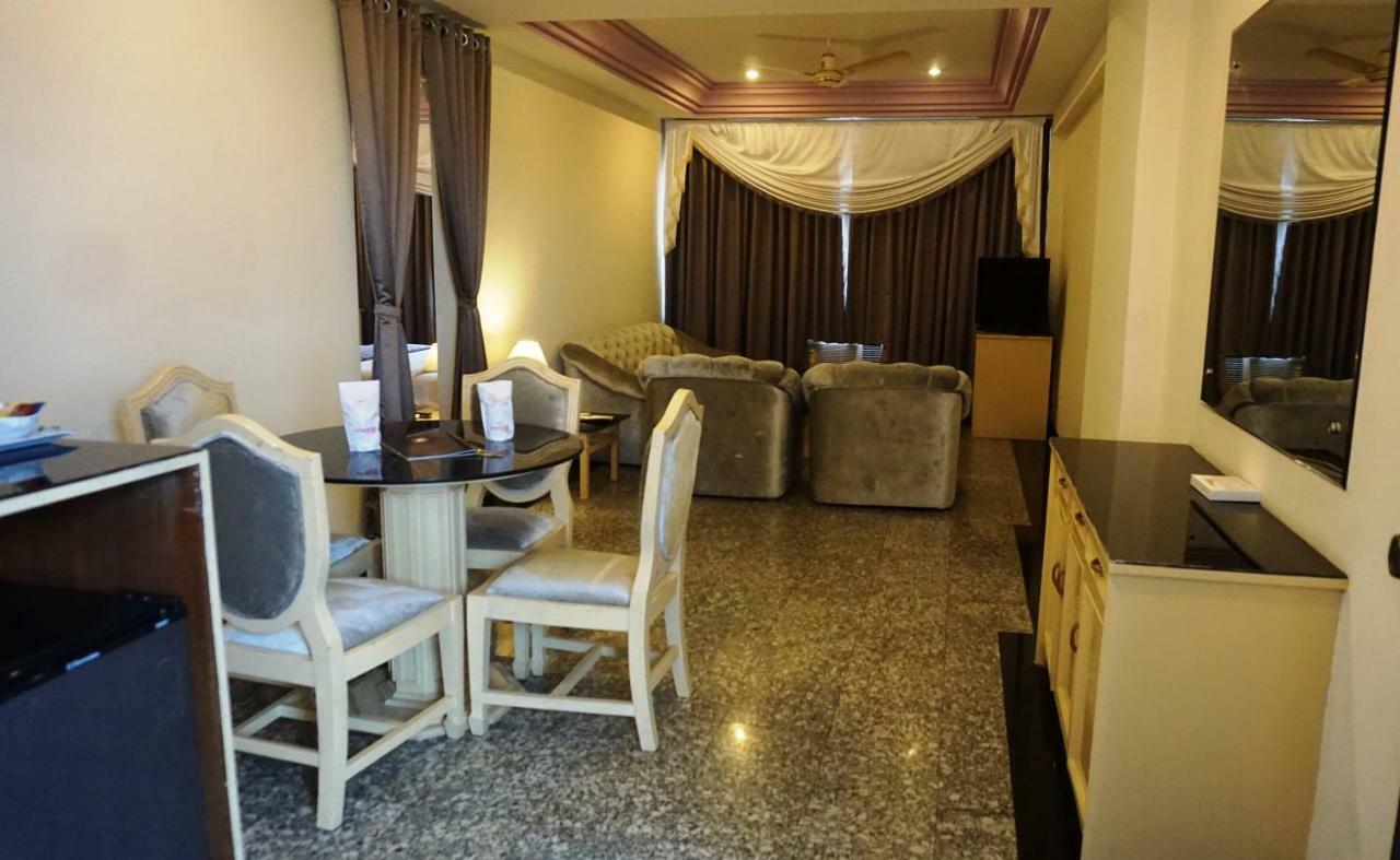 Hotel Poonja International 3*