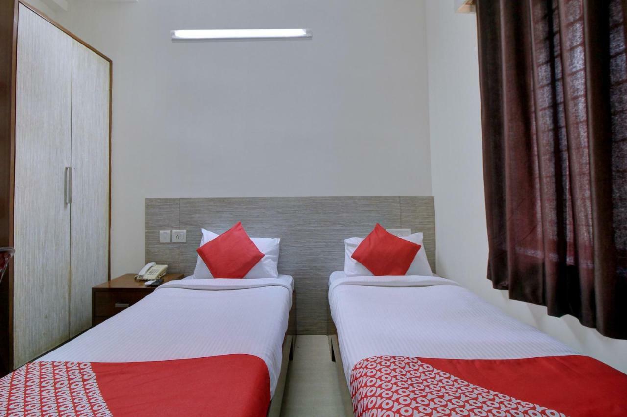 Hotel Oyo 16662 Taj Residency Mangalore