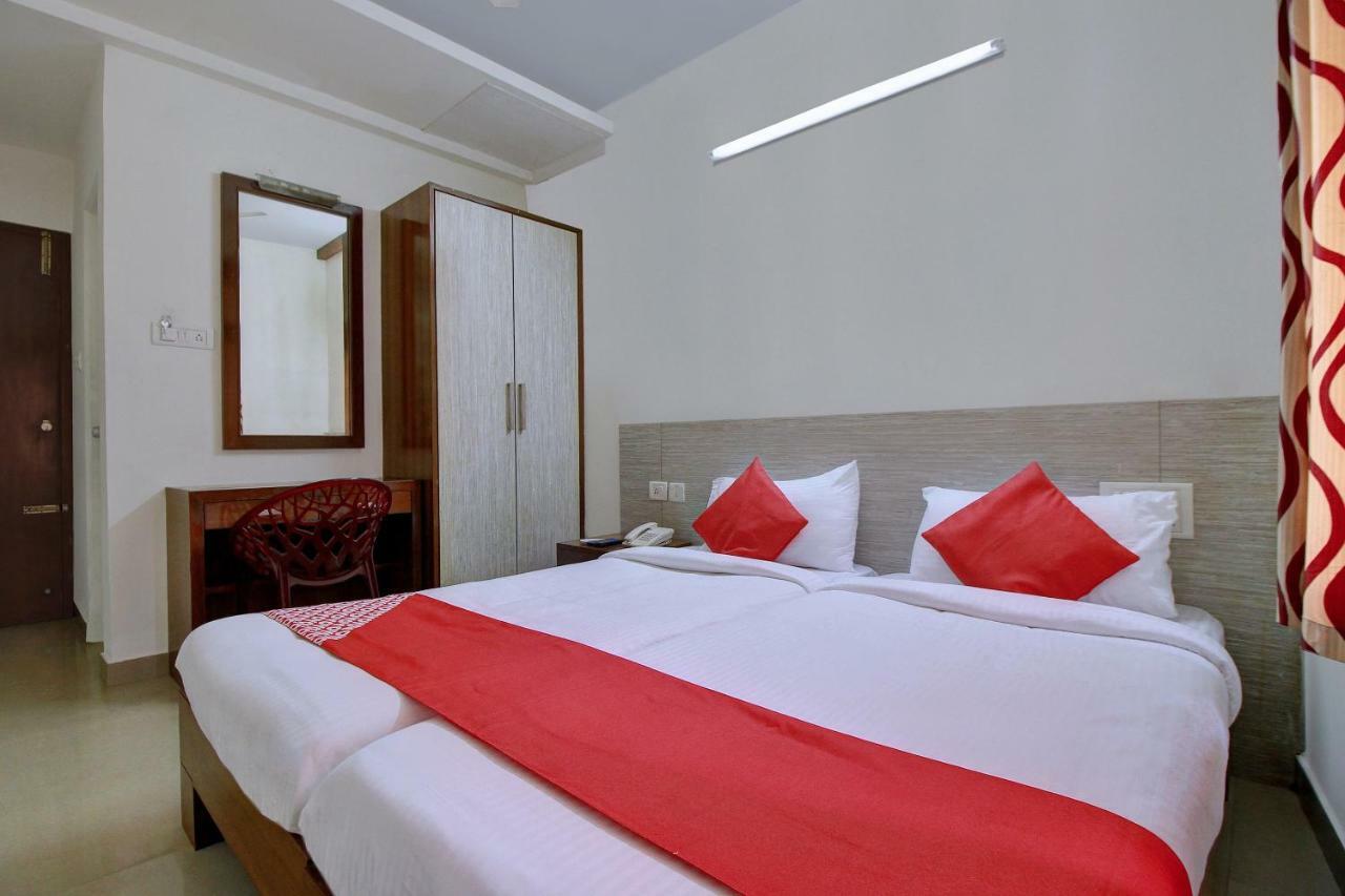 Oyo 16662 Taj Residency Hotel