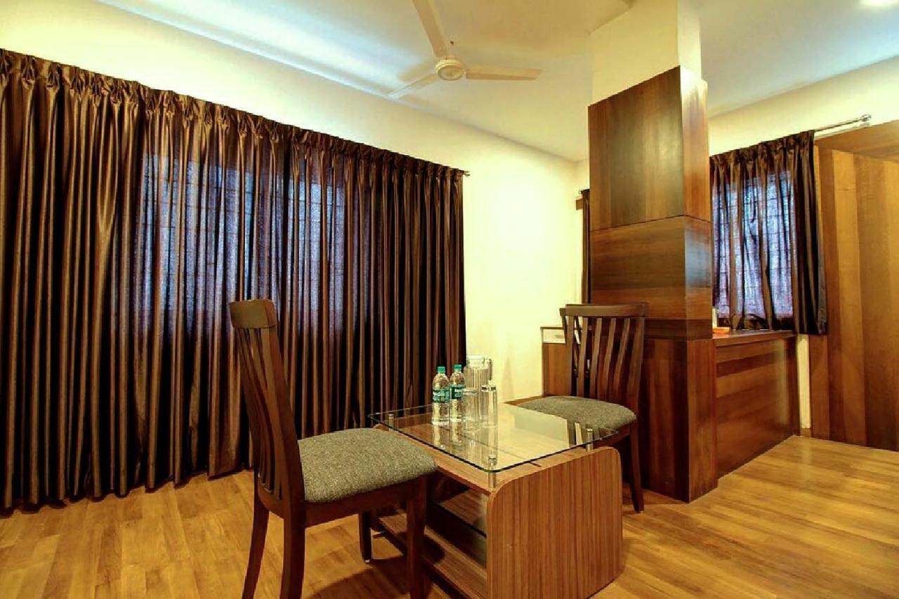 Hotel Traders - Kankanady,