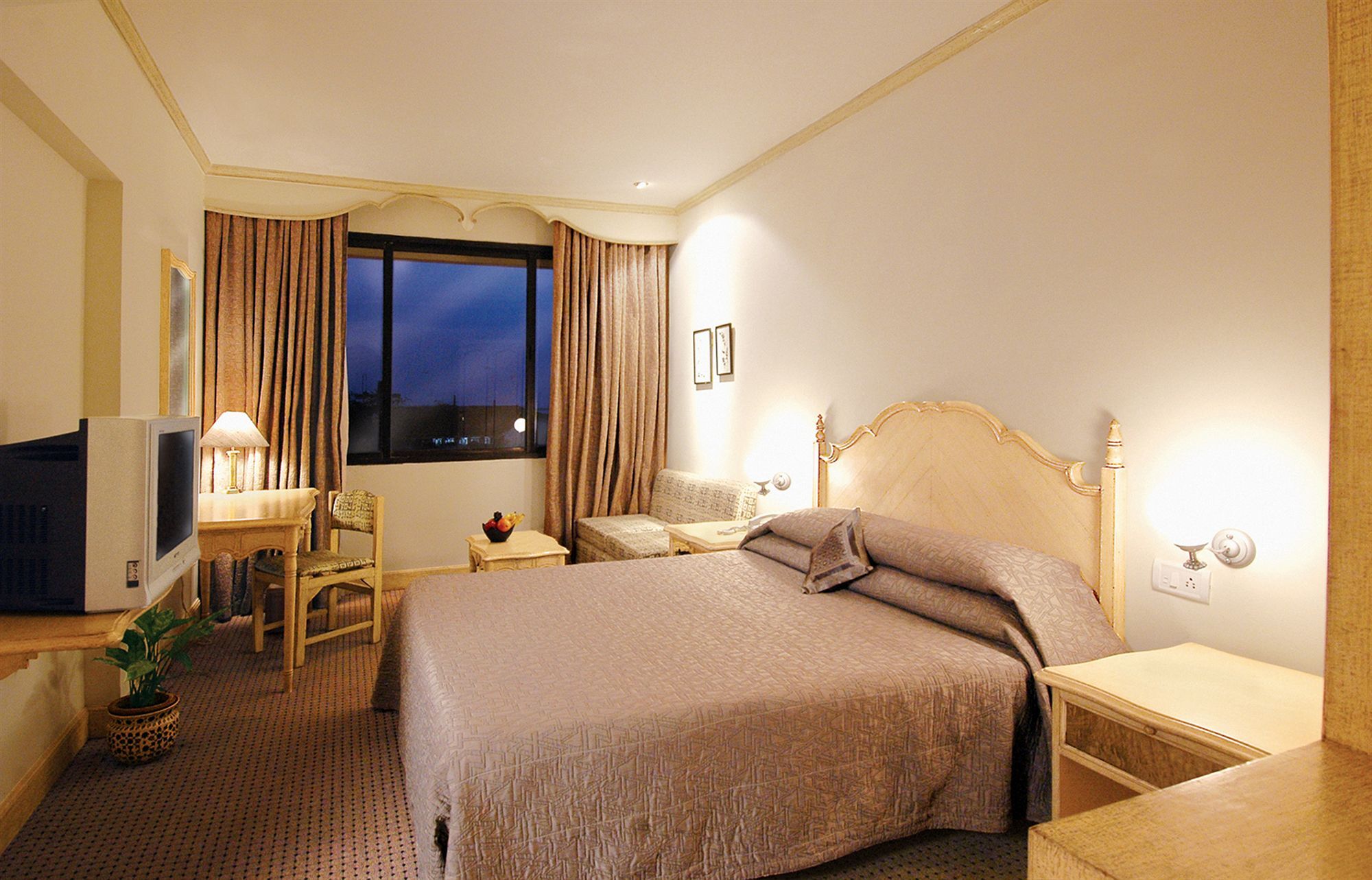 Vivanta Oldport Road - Formerly Known As Taj Manjarun