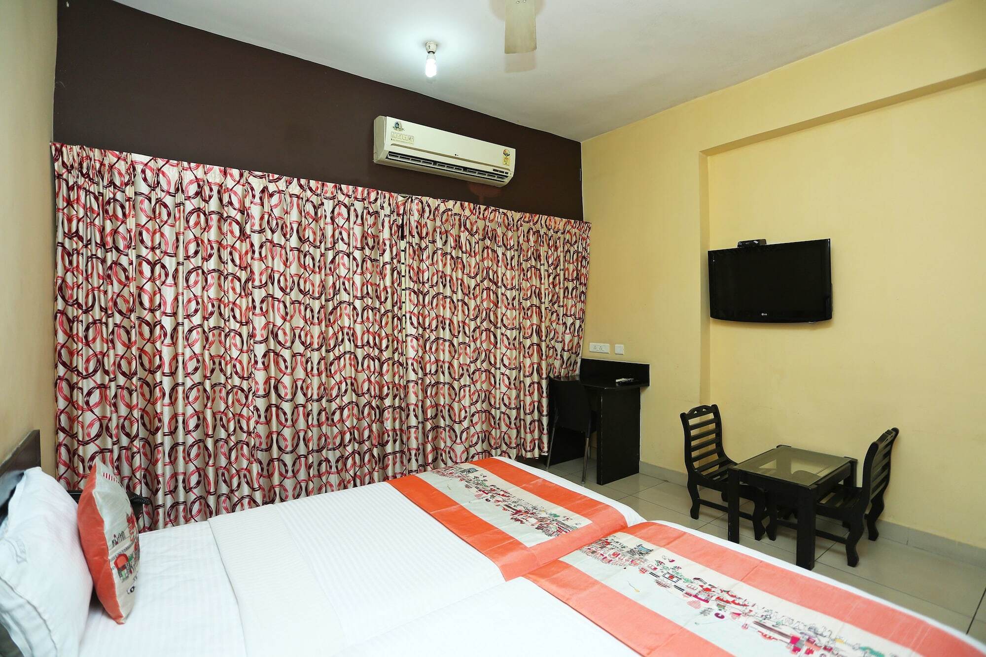 Oyo 9219 Veenu International Mangalore