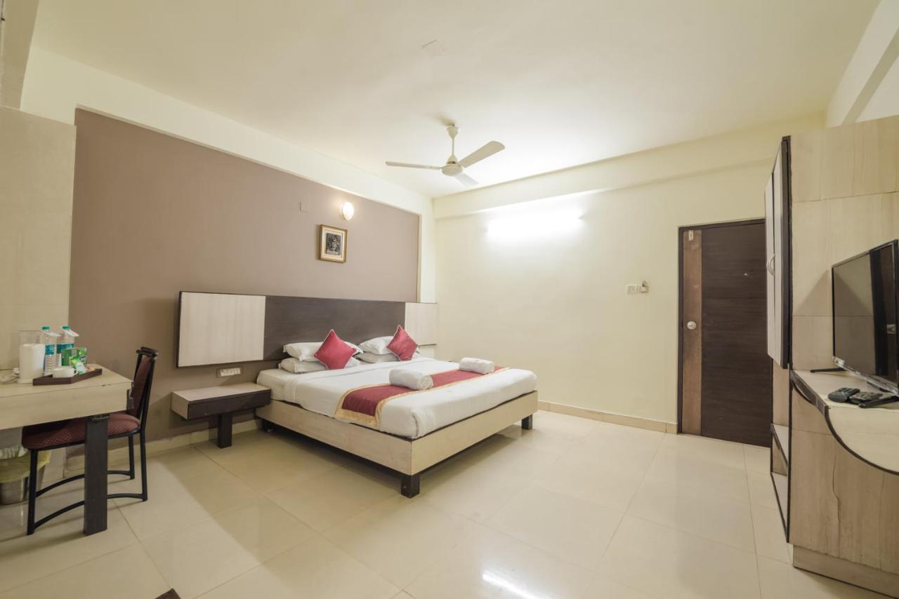 Hotel Roopa 3*
