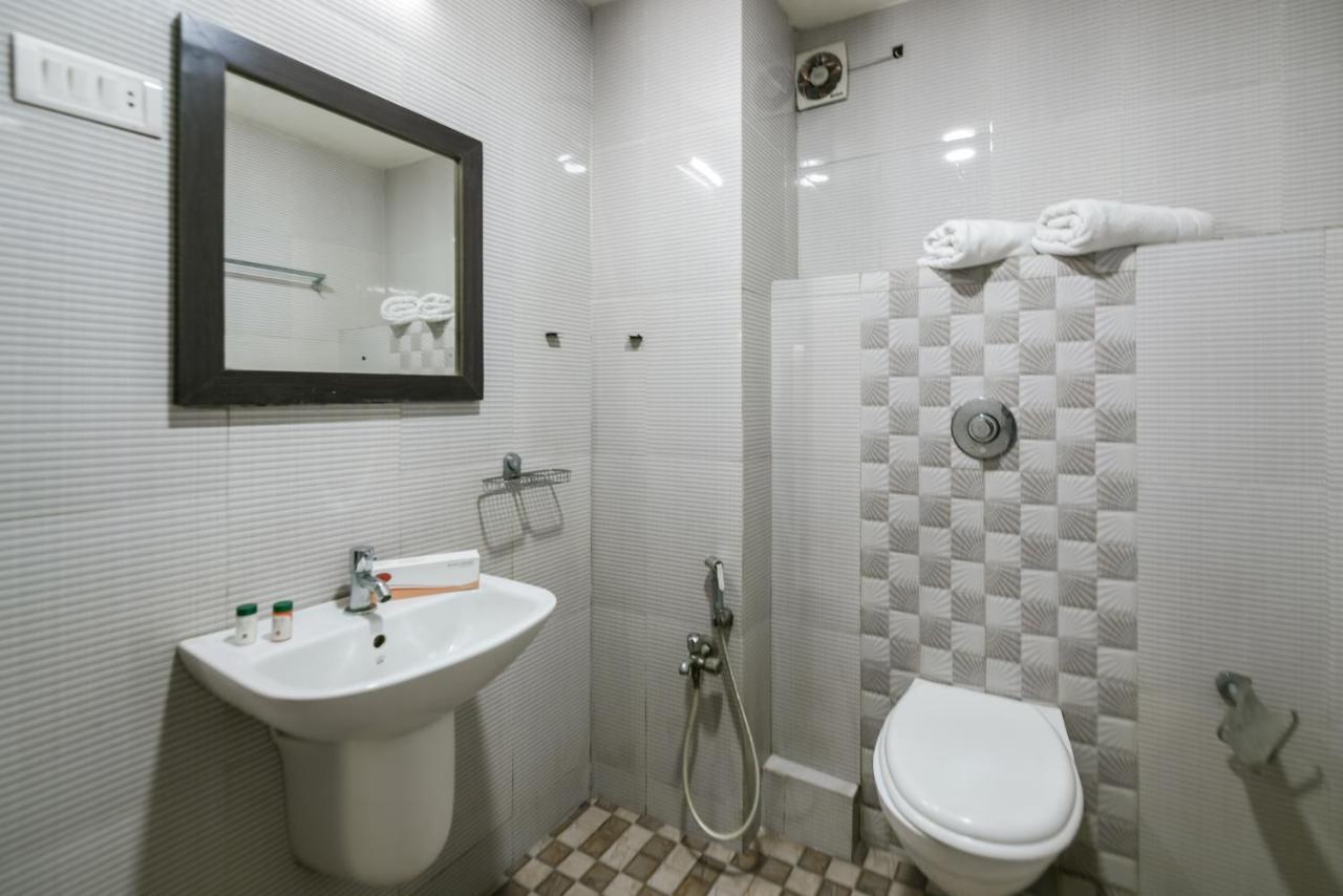 Roopa Hotel Mangalore