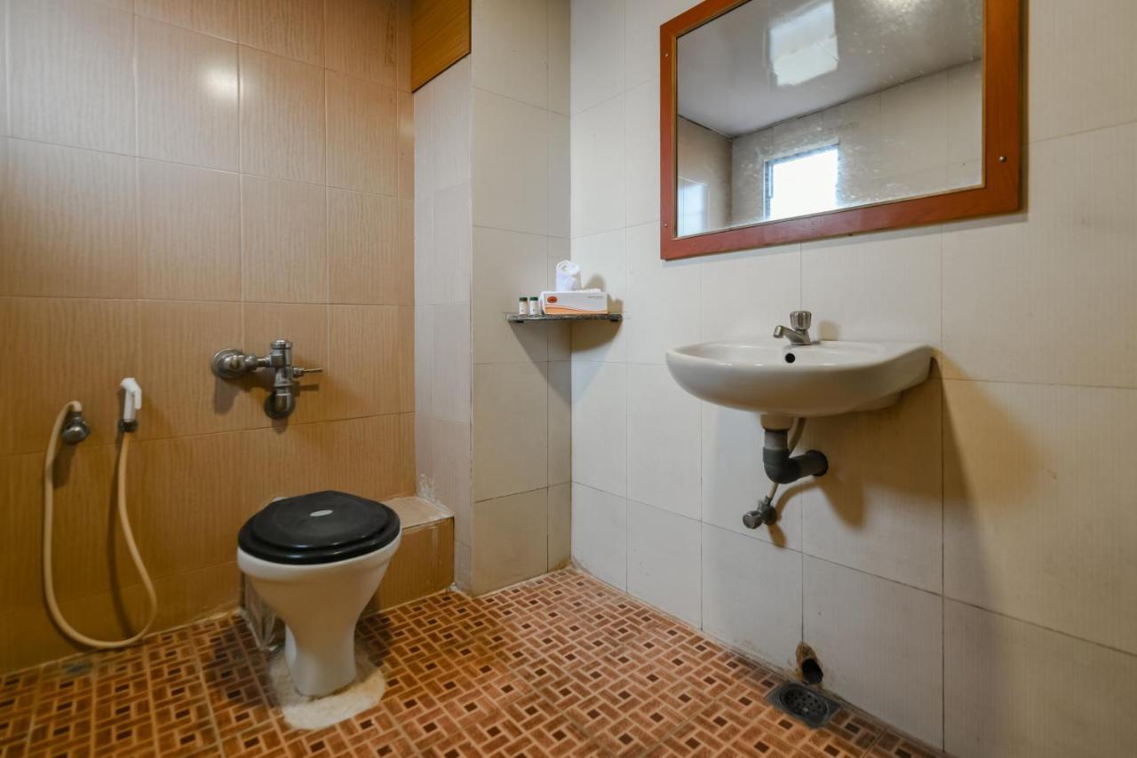 Hotel Roopa 3*