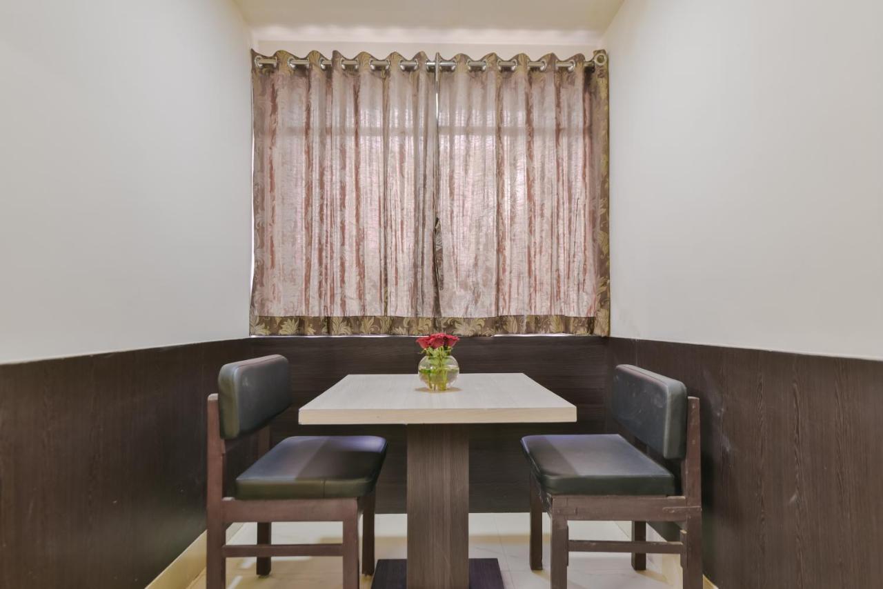 Hotel Roopa 3*