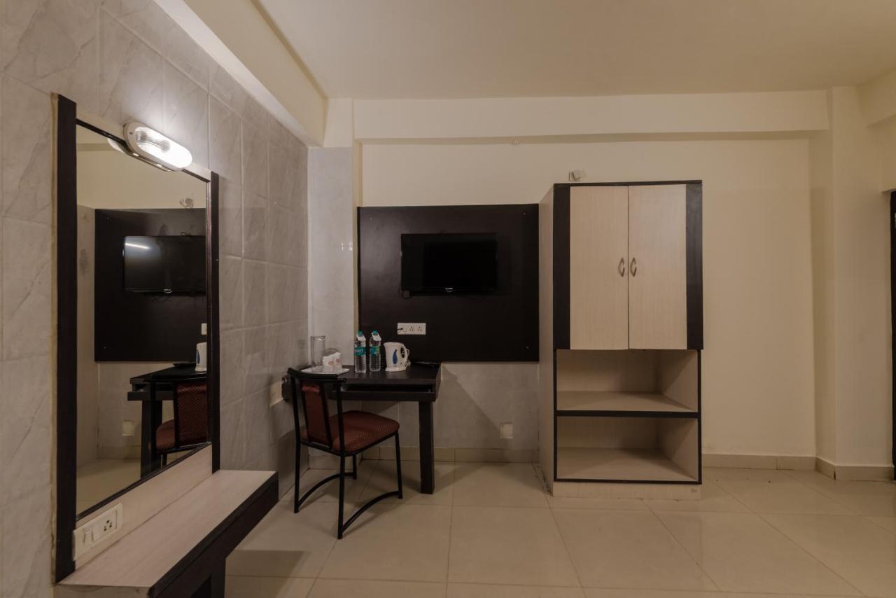 Hotel Roopa 3*
