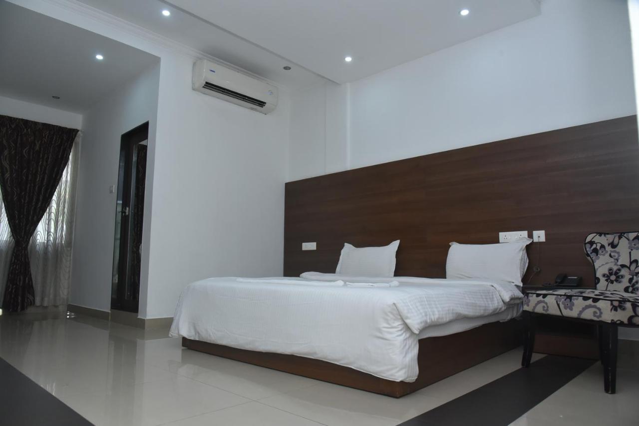 Mayur Residency Hotel