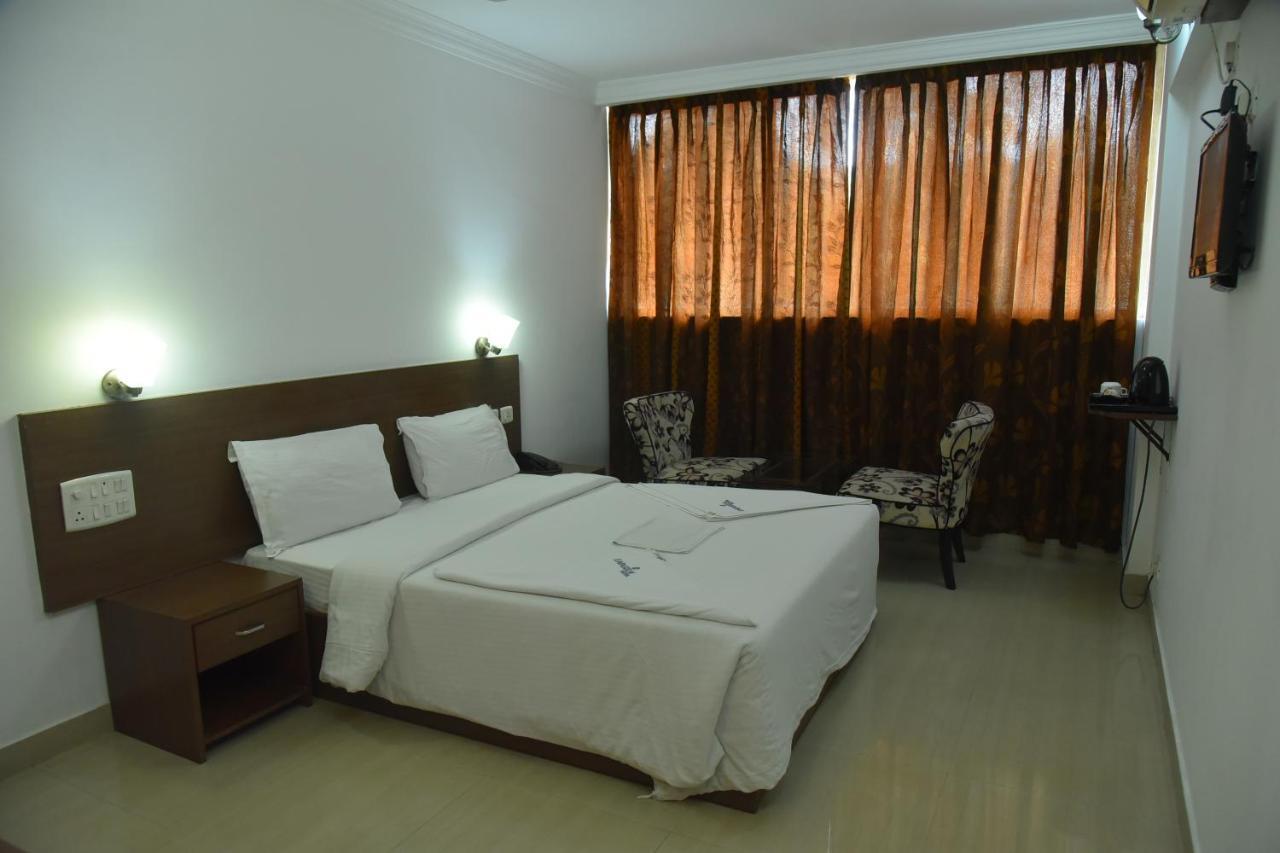 Emporium 2* Mangalore
