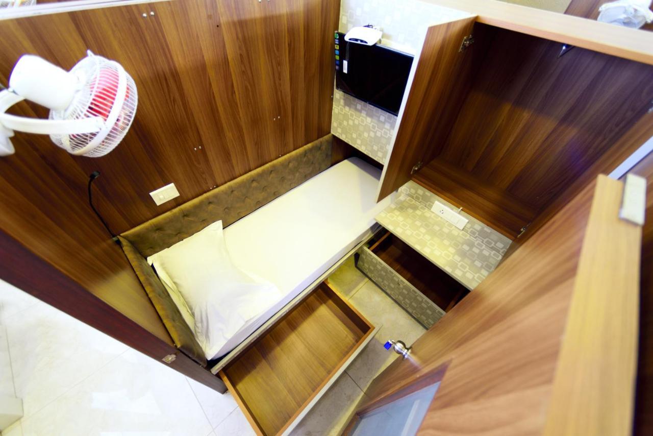 Bedspace- Capsule Ac Capsule hotel