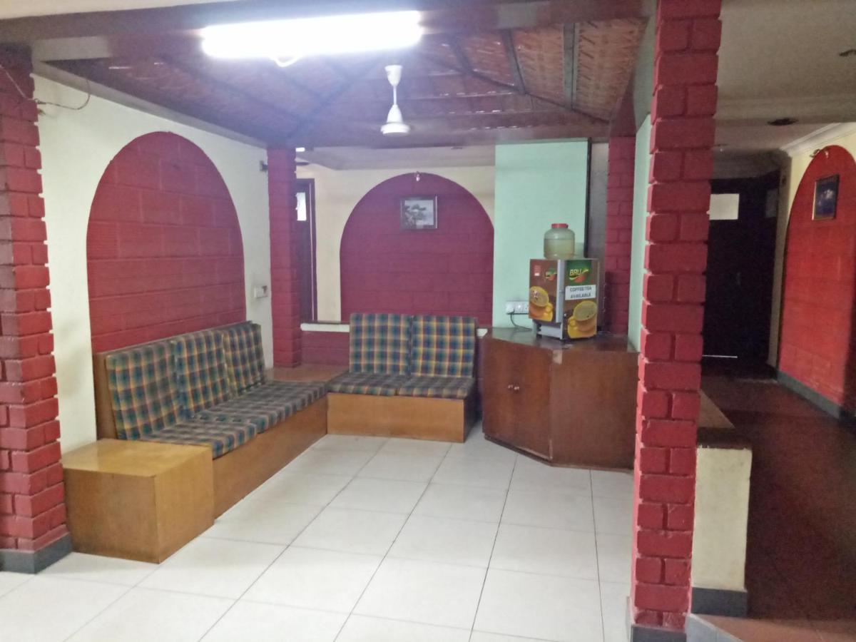 Highland Residency Hotel *