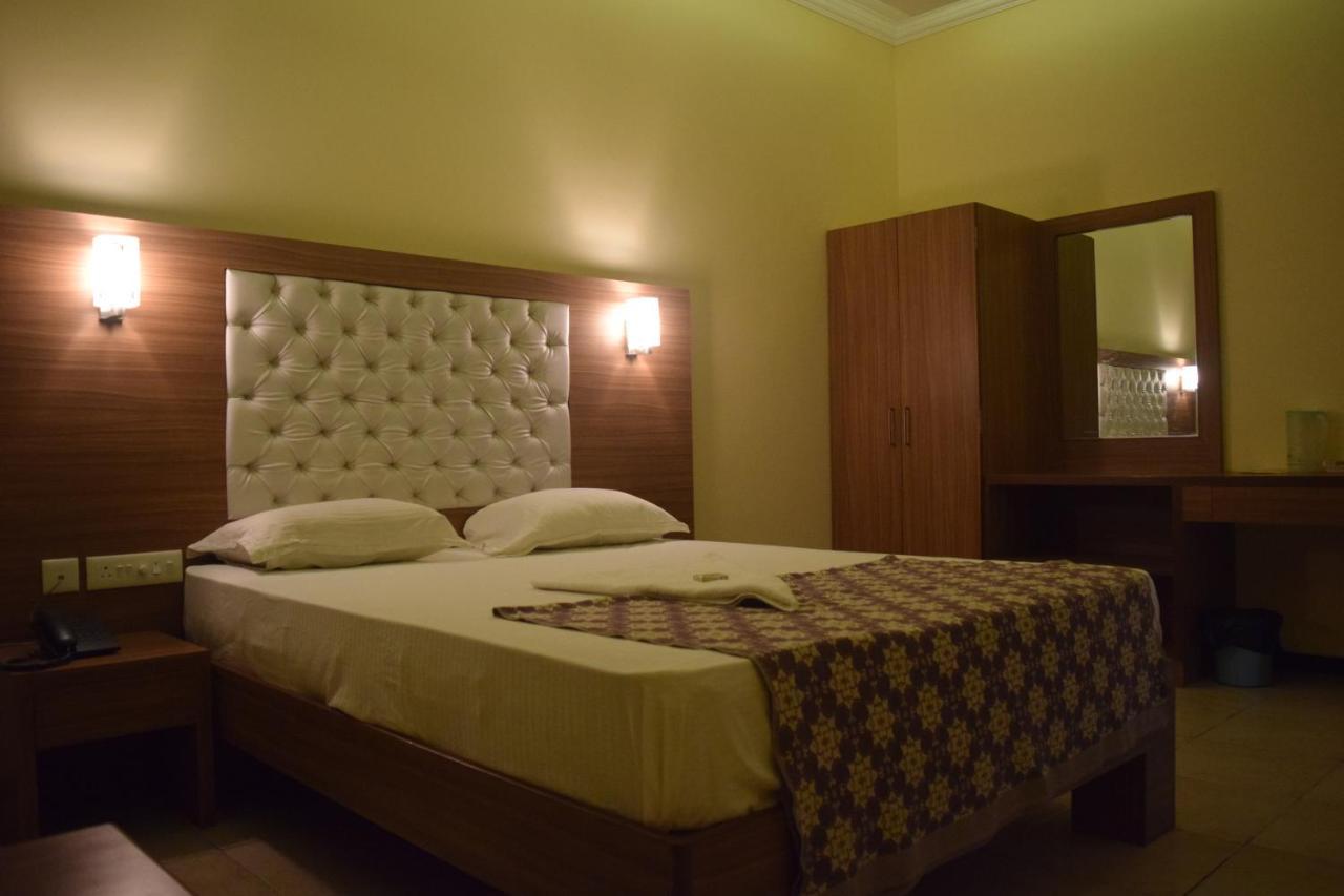 Hotel Kudla Rasa Prakash Mangalore