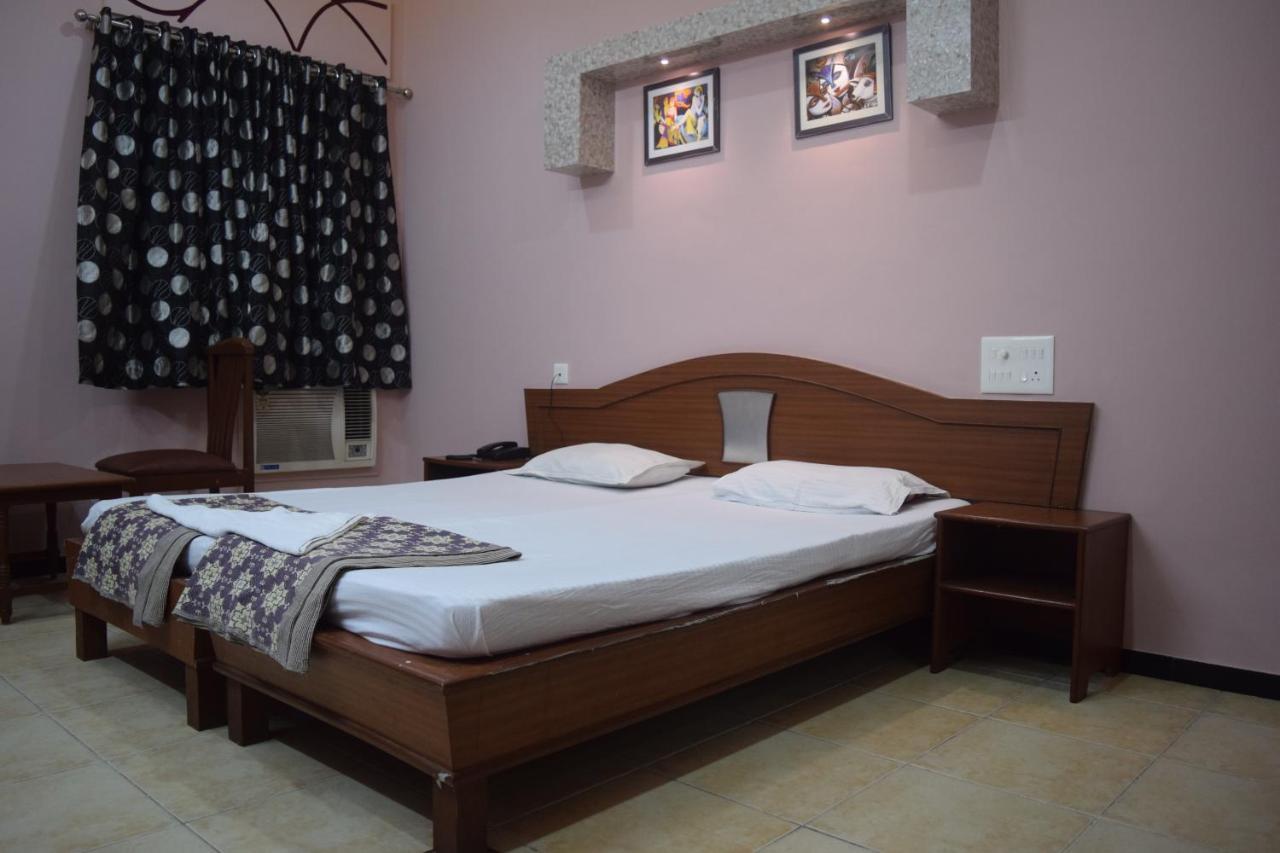 Kudla Rasa Prakash Hotel Mangalore