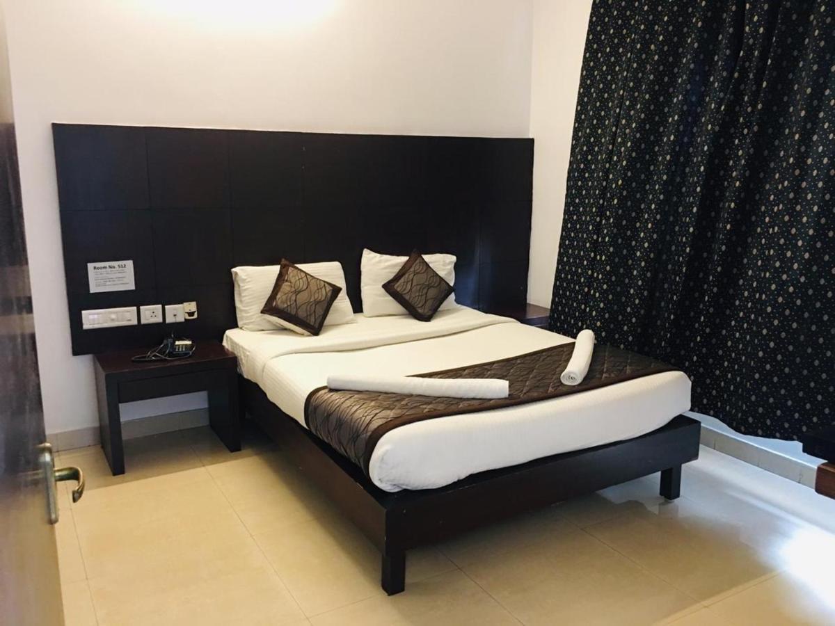 Brigade Royal Hotel 3*